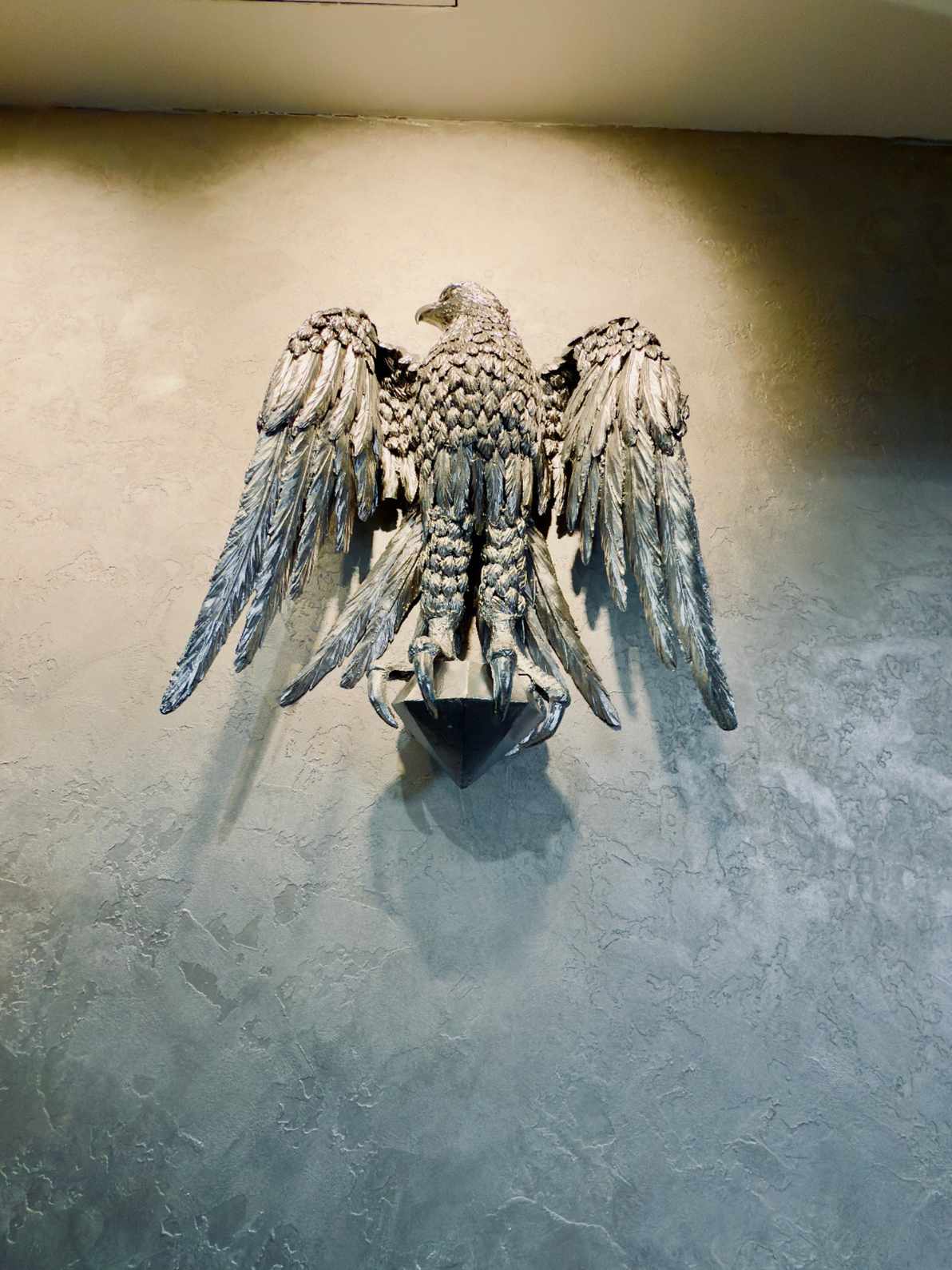 542