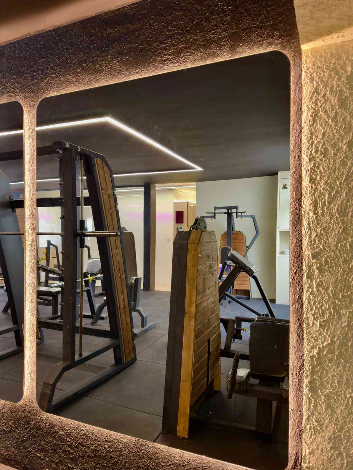 پروژه میکروسمنت باشگاه ورزشی ریست